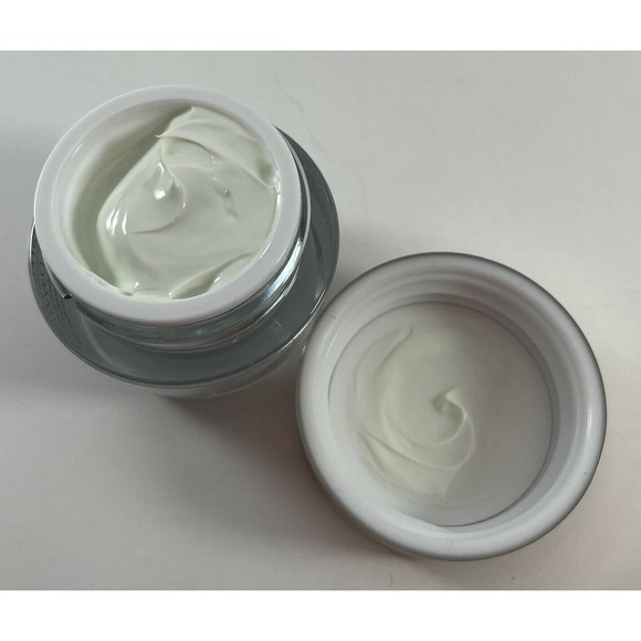 Whole Foods Beauty Bag 6 Travel Size Items - Picture 5 of 12